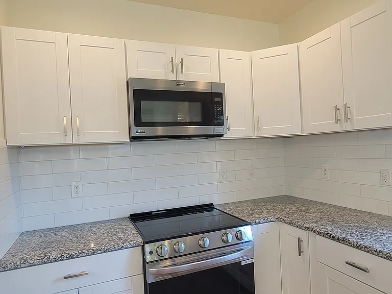 2880 W Ravenna St — Photo 55