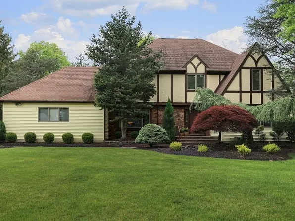 5 Winchester Dr, Scotch Plains Twp., NJ 07076