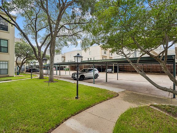 2nd image of 3105 San Jacinto St APT 220