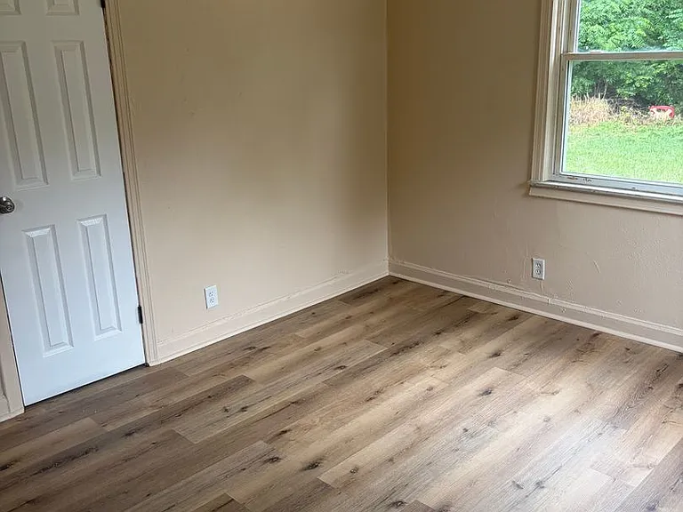 12875 Faust Ave — Photo 6