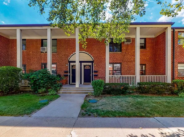 69-06 197th St Floor 1, Fresh Meadows, NY 11365