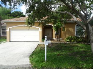 710 SE 28th Ln, Homestead, FL 33033