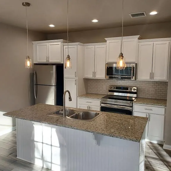 113 Meyers Terrace Cir — Photo 3