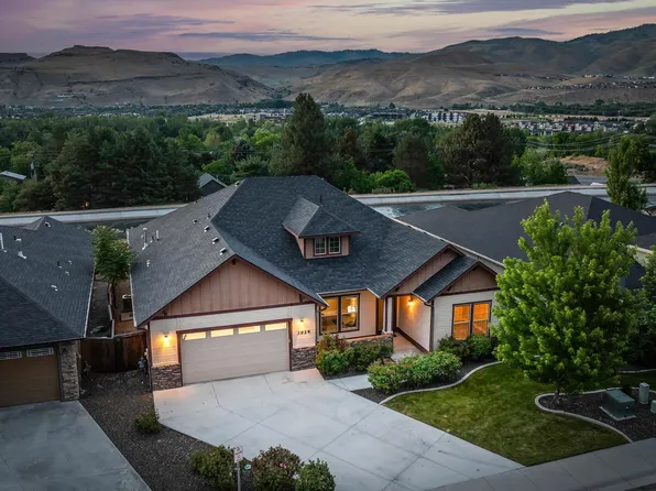 3924 E Forked Deer St, Boise, ID 83716