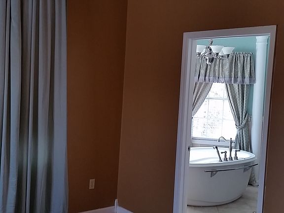 Master ensuite