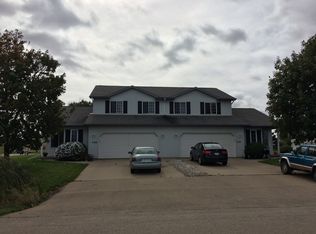 W5789 Skippers Ln, Appleton, WI 54915