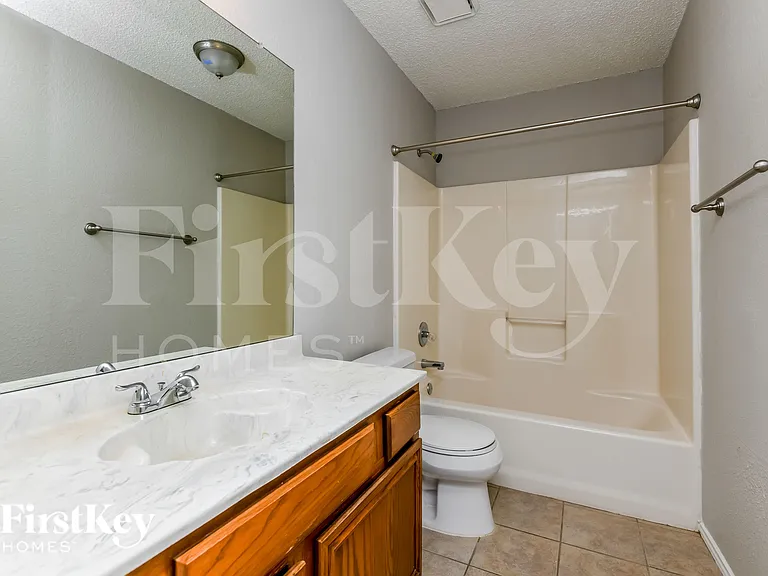 10913 Ives St — Photo 18