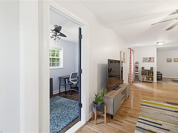 5th image of 2601 Fernwood Dr