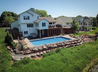 16557 82nd Ave N, Maple Grove, MN 55311