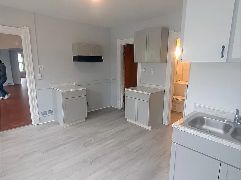 406 Union Pl — Photo 10