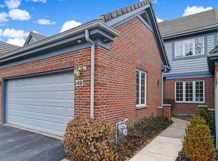 49 Thornhill Ct #49, Burr Ridge, IL 60527