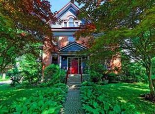 86 Court St, Saratoga Springs, NY 12866