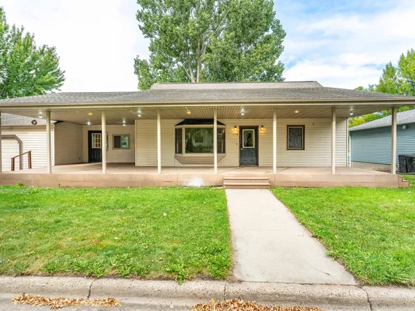 408 2nd St SE, Pelican Rapids, MN 56572
