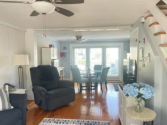 5th image of 33 Landmark Avenue UNIT 33