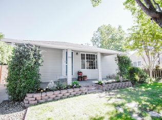 2218 Edgewater Rd, Sacramento, CA 95815
