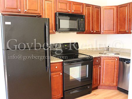 3rd image of 1432 N Willington St #B