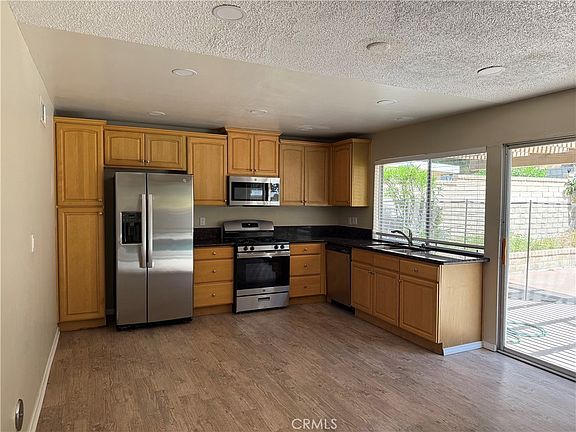 3rd image of 29338 Florabunda Rd