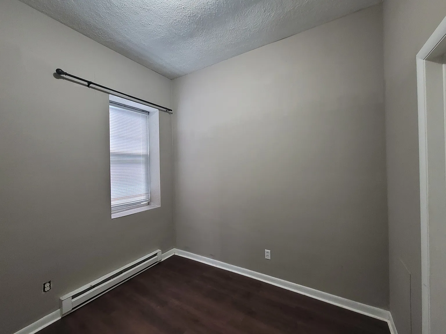 1 bed, 550 sqft, $1,280 — Photo 3