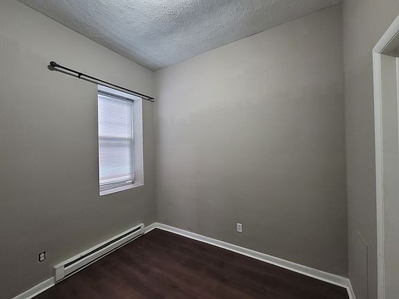 3rd image of 439 W Walnut St APT 1