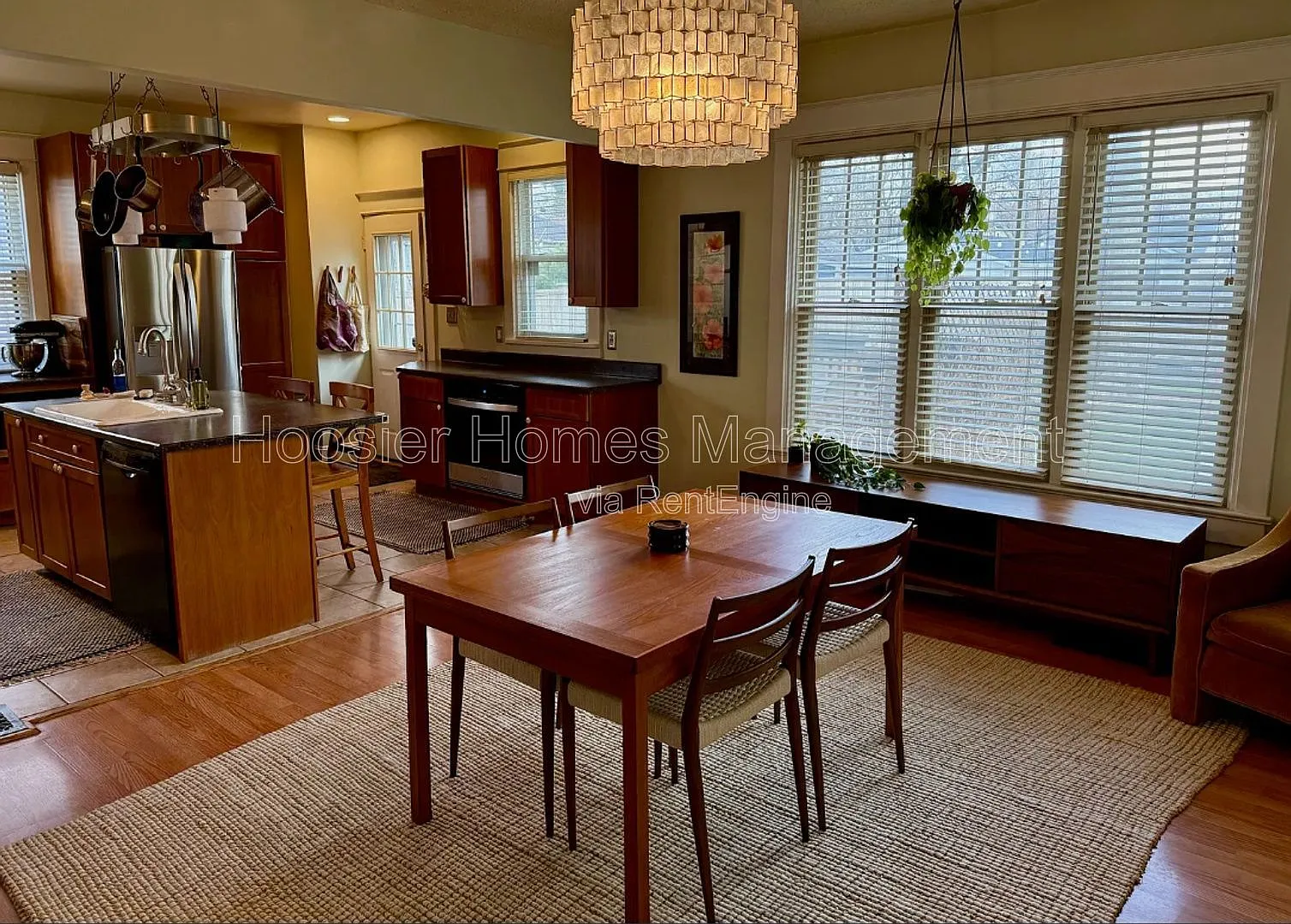 3 bed, 1.5 bath, 2263 sqft, $1,950 — Photo 3