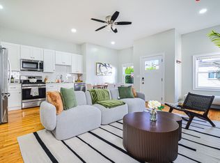 28-30 Chestnut Ave #1, Jamaica Plain, MA 02130
