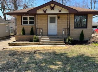 808 Kirkwood Ave, Winthrop Harbor, IL