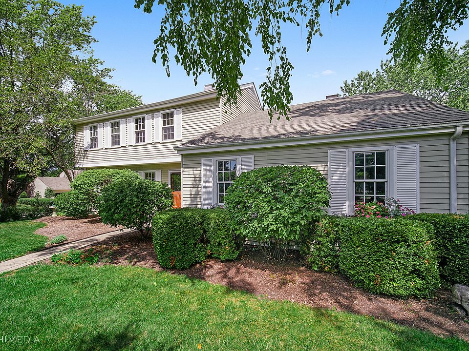 1st image of 610 Valley Park Dr