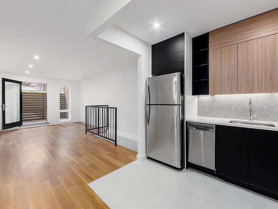 1st image of 643 E 7th St #5D