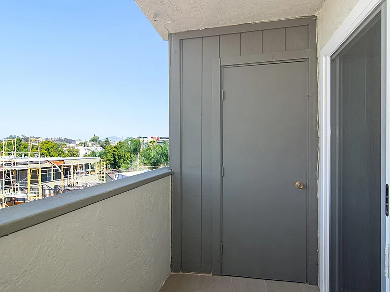 Pacific Cove — Photo 27