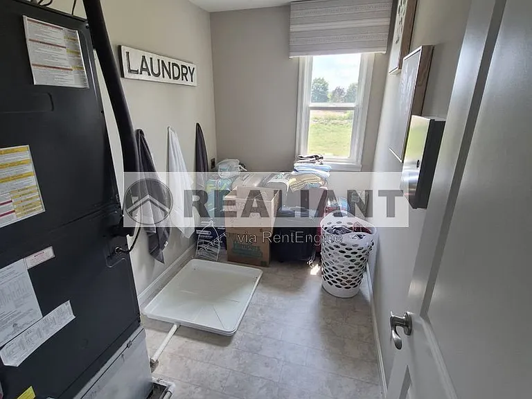10513 Greenbrook Dr — Photo 8