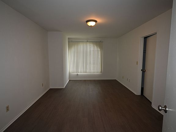 3rd image of 16852 & 16858 S Passage Ave #58-01