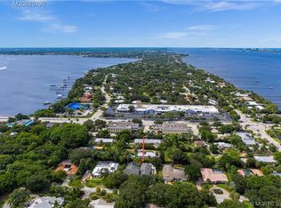 10 Copaire Dr, Stuart, FL 34996
