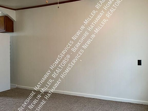 4th image of 1001 E Voorhees St #H-m-034