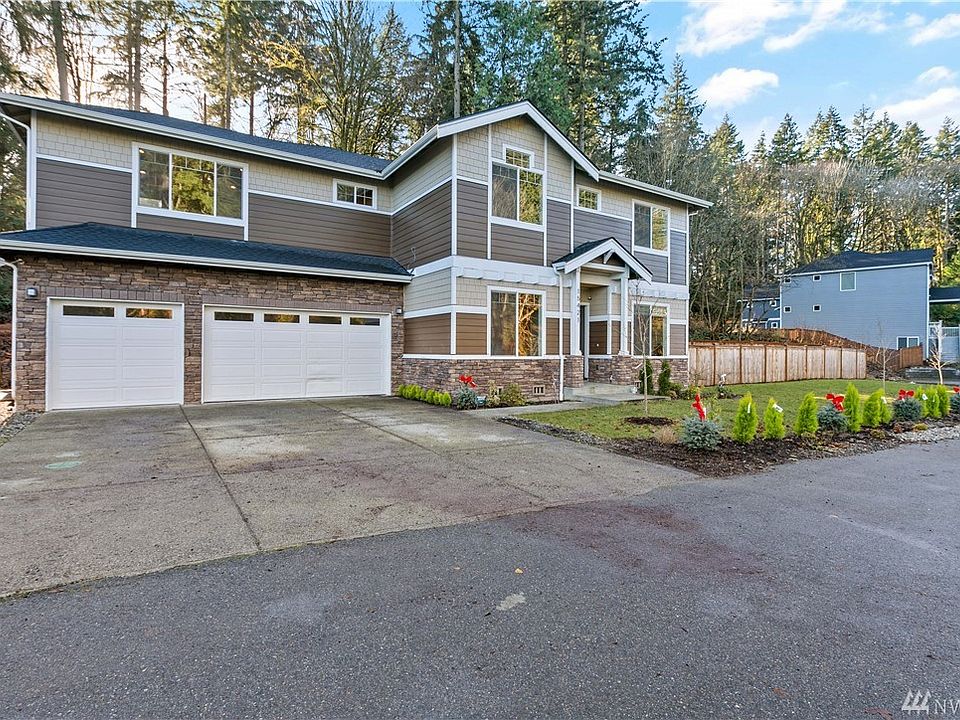 1st image of 15421 NE Woodland Pl #12