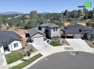 160 Trek Ln, Redding, CA 96003