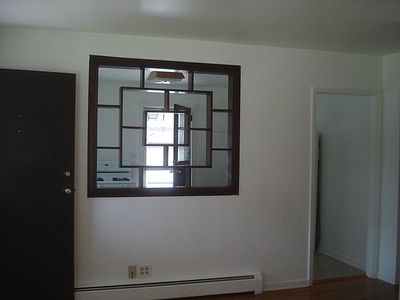 3rd image of 306 Holly Ave