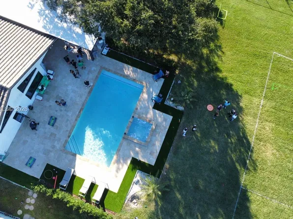 17101 SW 64th Ct, Southwest Ranches, FL 33331