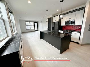 4050 S Indiana Ave #2R, Chicago, IL 60653