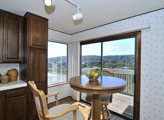 3rd image of 1754 Terrace Dr