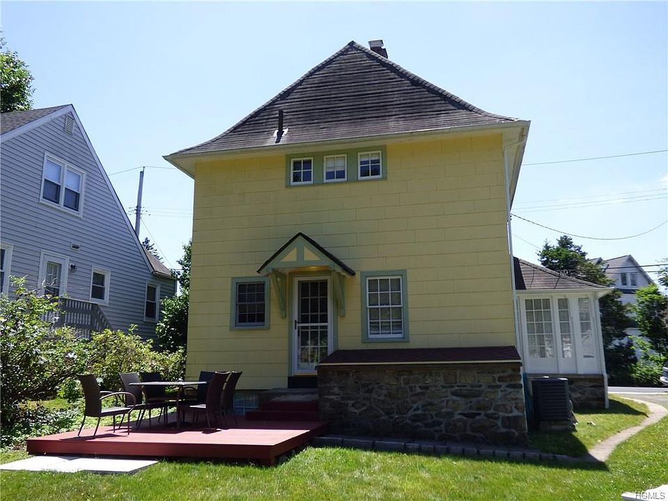1st image of 37 Wright Pl