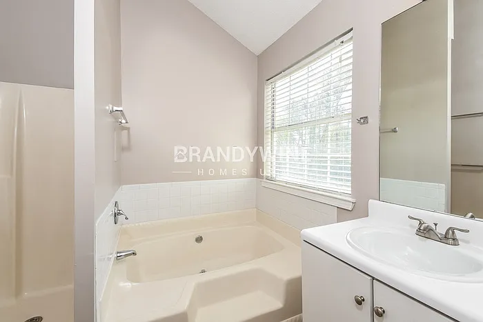 2579 Charleston Ter — Photo 15