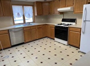 102 Jerome Rd #2, Staten Island, NY 10305