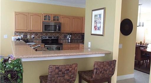 4th image of 861 Tanglewood Cir