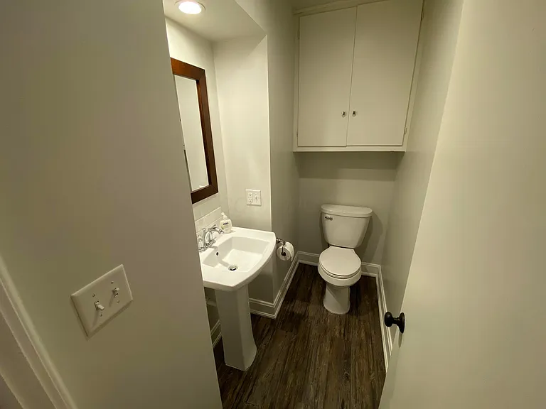 102 N Washington St — Photo 12