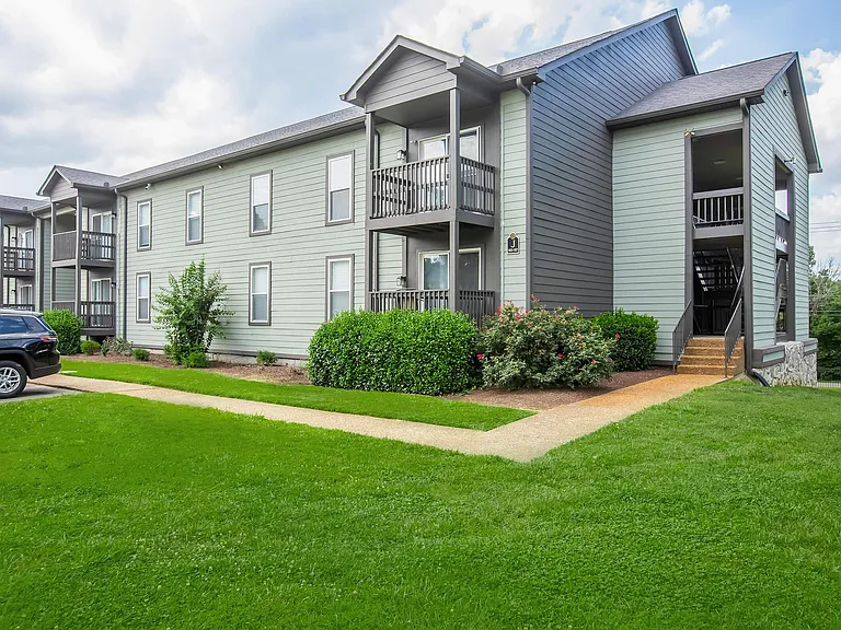 Chase Cove Apartments — Photo 8