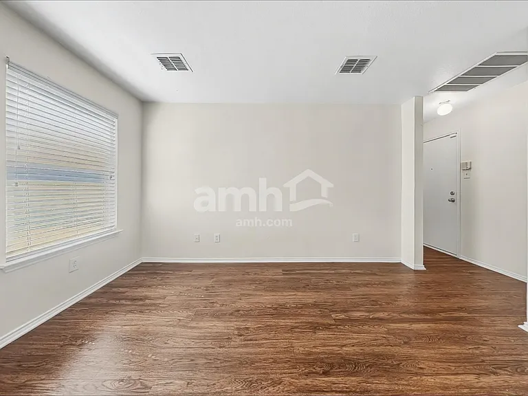 1135 Trinity Trl — Photo 7