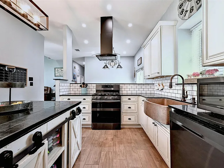 3012 Rochelle Dr — Photo 10
