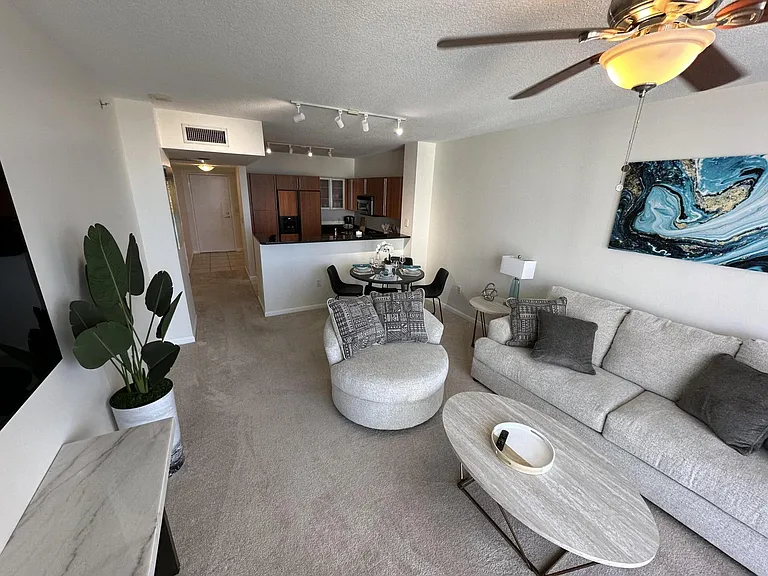 1551 N Flagler Dr #1106 — Photo 10