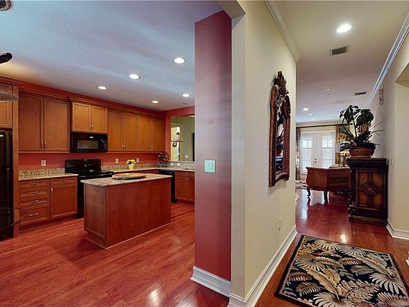 2nd image of 630 Campus St APT 202
