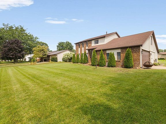 2nd image of 11923 Bergamot Dr